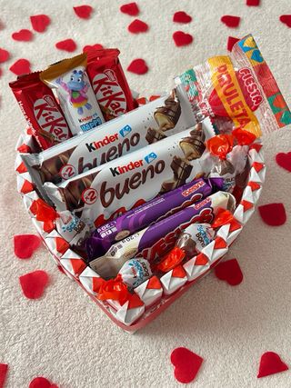 Cestas Kinder San Valentín