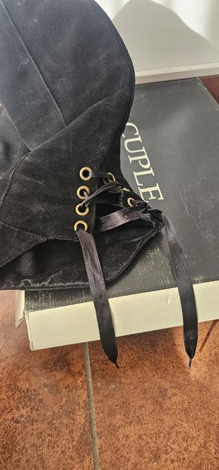 Bota alta ante negra Cuple talla 39