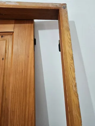 Puerta 62cm madera maciza, apertura derecha