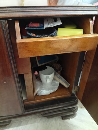 Mesita vintage de madera