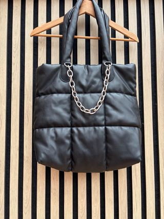 Lote 2 Bolsos: Negro y Plateado