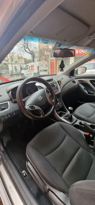 Hyundai Elantra 2014