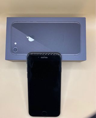 iPhone 8 64GB Grigio Siderale + Accessori