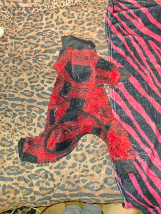 Pijama a cuadros para perro