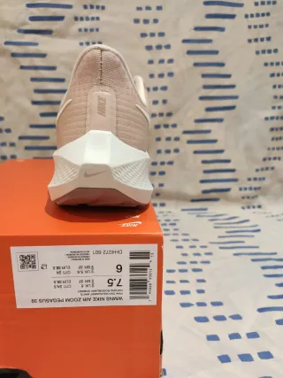 T. 38,5 Zapatillas W Nike Air Zoom Pegasus 39