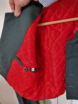 Chaquetilla flamenca verde con forro rojo