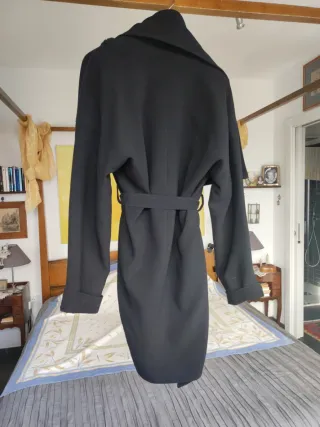 Abrigo largo negro mujer