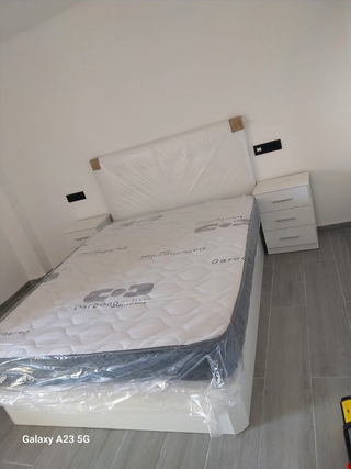 LIQUIDACIÓN EN Canapés abatibles y colchones