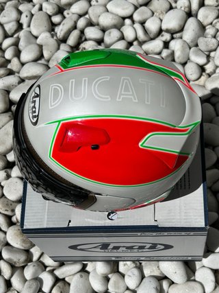 Espectacular Casco Arai QV PRO Ducati Talla XS