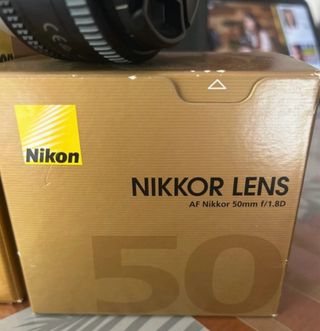 Cámara Nikon D5300   Y 2 objetivos