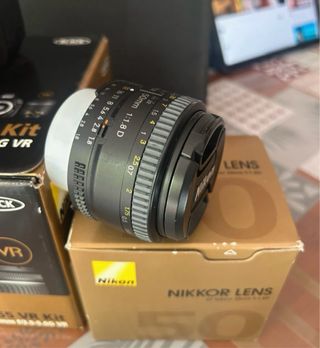 Cámara Nikon D5300   Y 2 objetivos