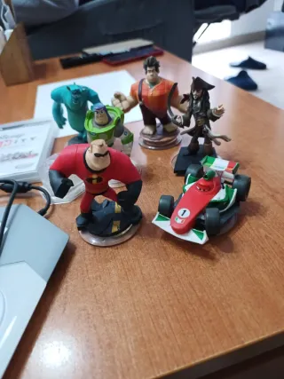 Disney Infinity PS3 + Figuras y Base
