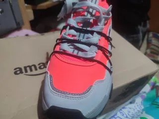 Zapatillas Fila Naranja y Gris