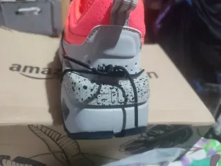 Zapatillas Fila Naranja y Gris