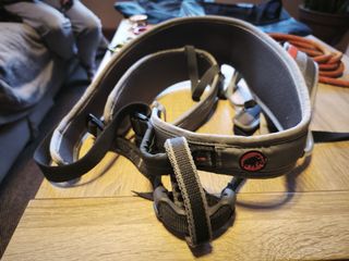 Conjunto Escalada Arnes Mammut Nuevo