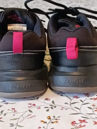 Deportivas Newfeel Negras y Rosas T  Decathlon