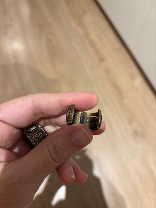 Pendientes CH Carolina Herrera