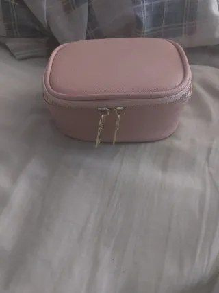 Custodia trucchi con specchio LED