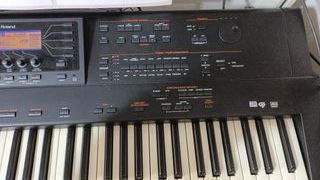 Roland G-1000. Teclado - Workstation