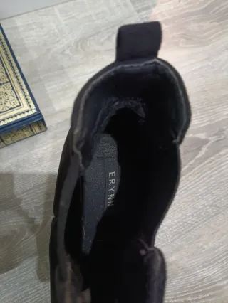 Botines Chelsea Negros Talla 38 Tachuelas