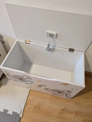 Baúl de madera para juguetes infantil