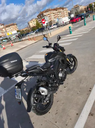 Keeway RKF 125 Naked Negra Cambio por Coche