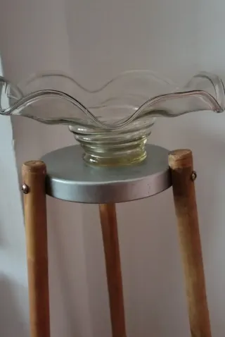 Ciotola vintage in vetro con base