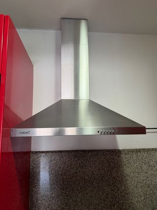 Campana extractora Cata