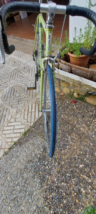 Bicicleta de carretera vintage Lejeune