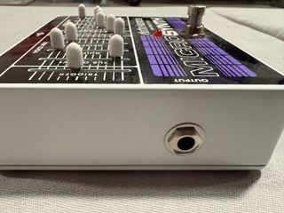 Pedal FX para guitarra. EHX Micro Synth