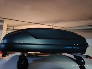 Baul y barras de coche 200 litros