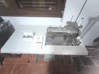 Máquina de coser Sigma B-652/3