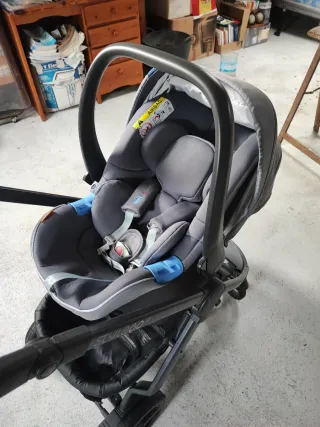 Carretto 3 in 1: seggiolino auto, seggiolino e ovetto per neonati