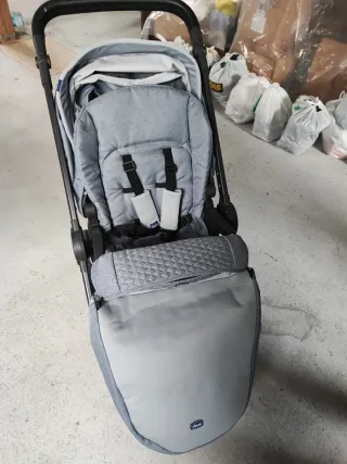 Carretto 3 in 1: seggiolino auto, seggiolino e ovetto per neonati