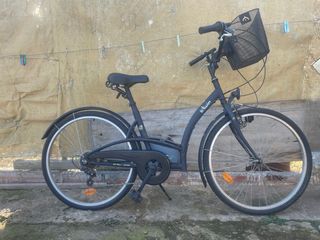Bicicleta Urbana Btwin Azul con Cesta