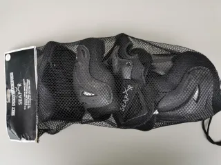 Patinete Oxelo con casco y protecciones