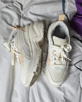 Zapatillas Puma Beige/Blanco Talla 38