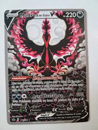Carta Pokémon Moltres de Galar V 177/198