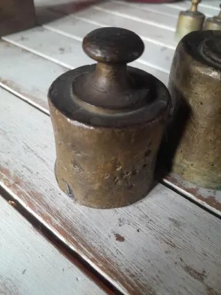 Antiche bilance in bronzo vintage