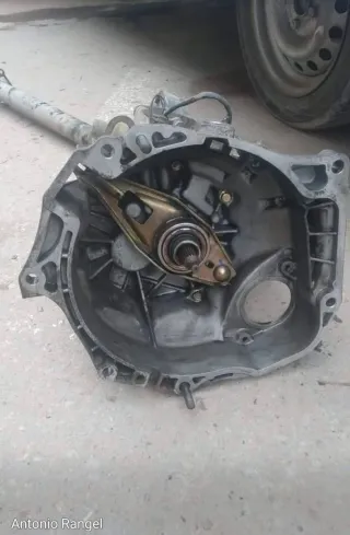 MECÁNICO DE COCHES Y CAMIONES A DOMICILIO