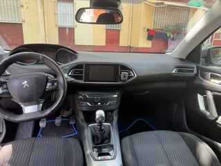 Peugeot 308 2.0 150