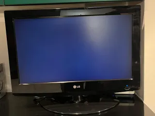 Televisión LG 32 con peana