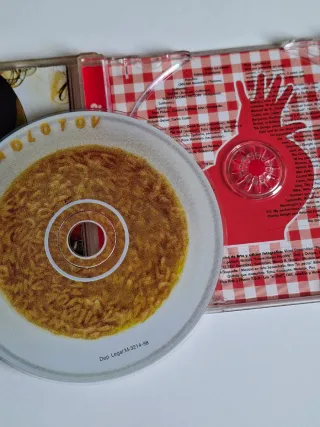 CD Molotov ¿dónde jugarán las niñas?