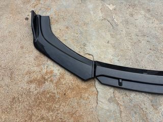 Spoiler delantero carbono