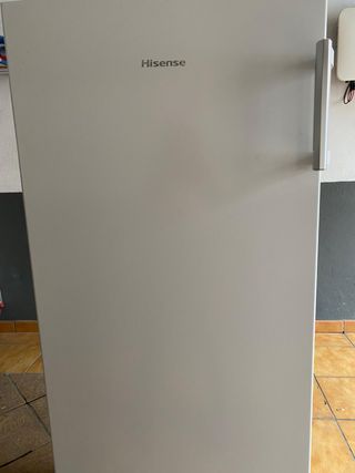Congelador Hisense Vertical Cajones no frosh