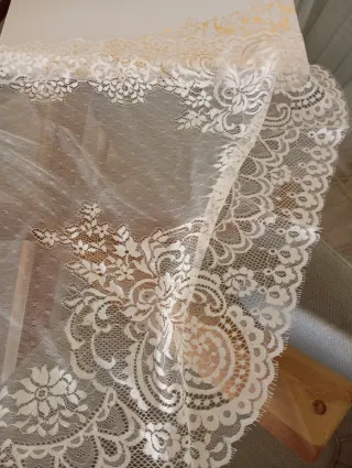 Mantilla Fallera Blanca