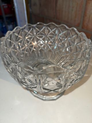 Frutero de cristal tallado antiguo