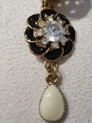 Pendientes Flamenca Dorados Flor Negra Lágrima