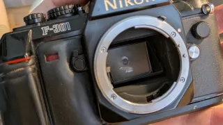 Cámara Nikon F-301 Negra (PARA REPARAR)