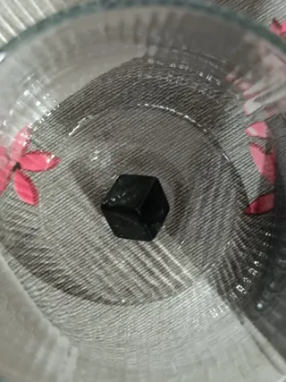 Bicchiere con Gemma Grigia IVV